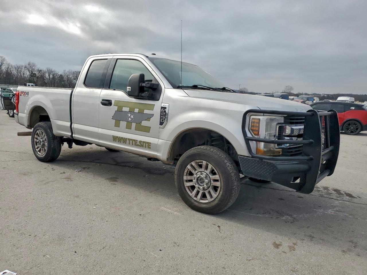 Ford F-250 Super Duty Image 7