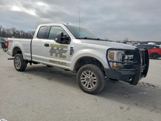 Ford F-250 Super Duty Image 7