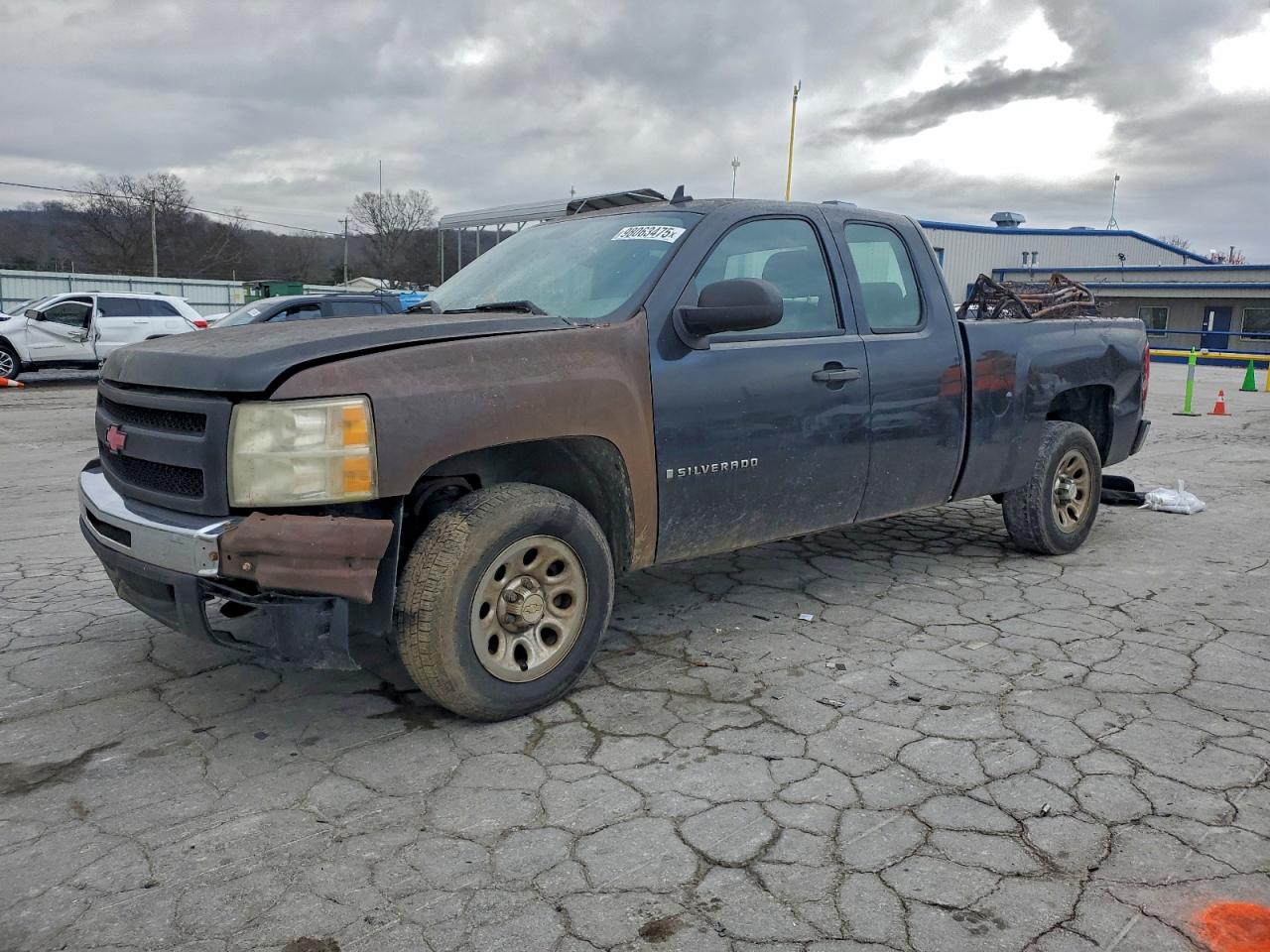 Chevrolet Silverado C1500 Image 1