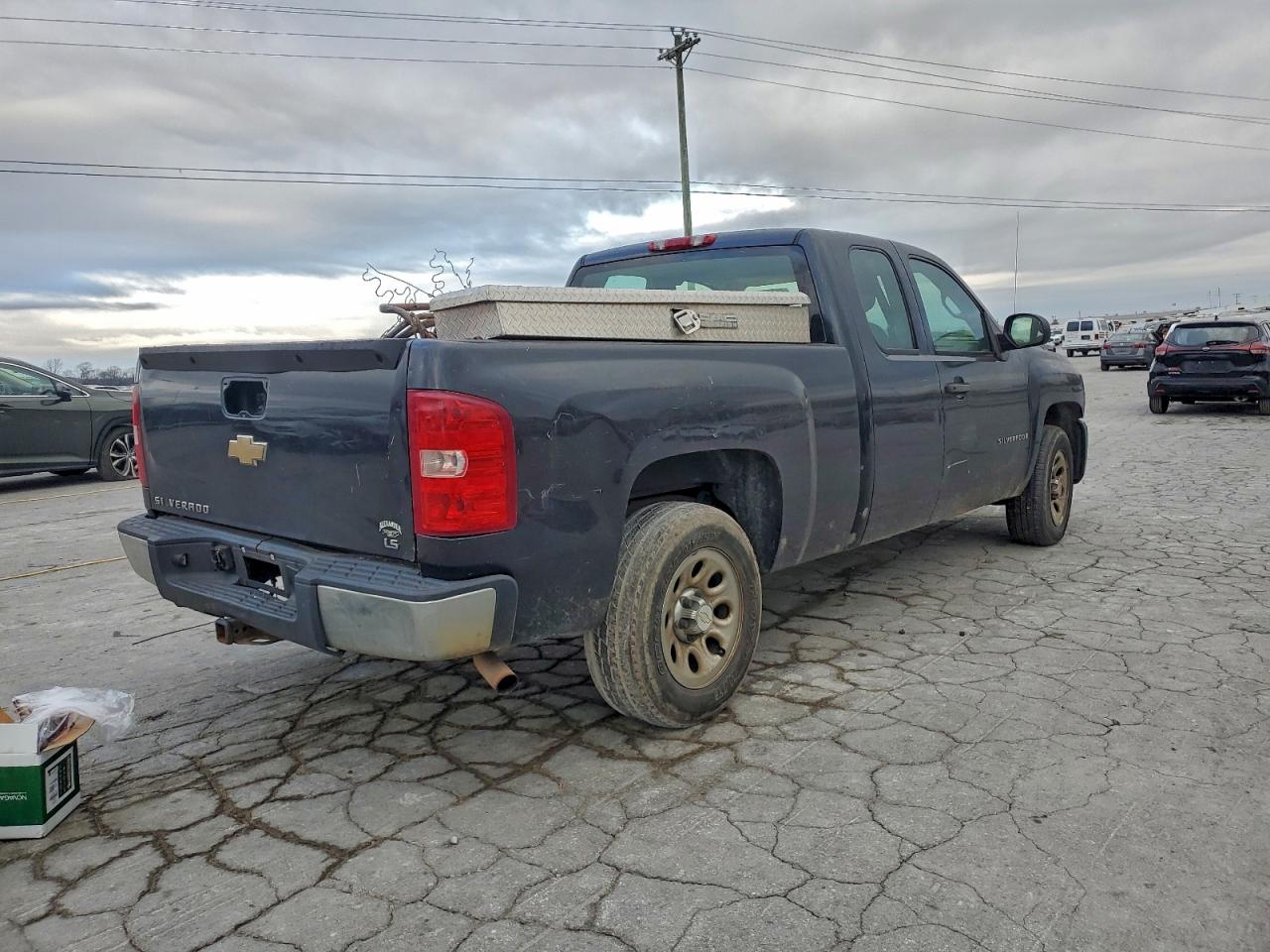 Chevrolet Silverado C1500 Image 10