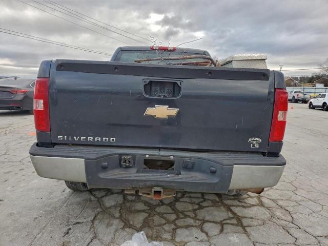 Chevrolet Silverado C1500 Image 3