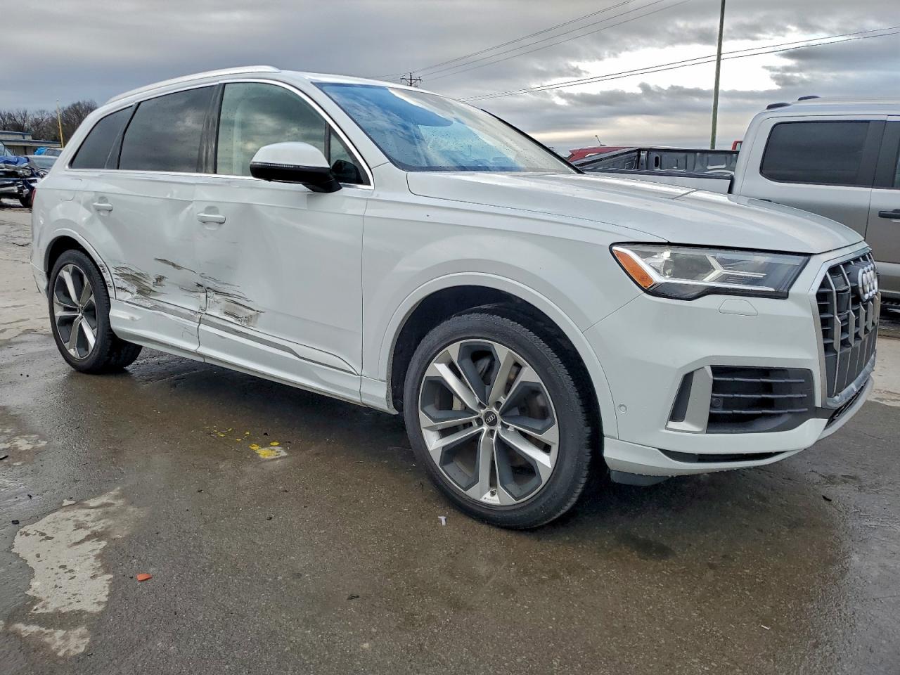 Audi Q7 Premium Plus Image 2