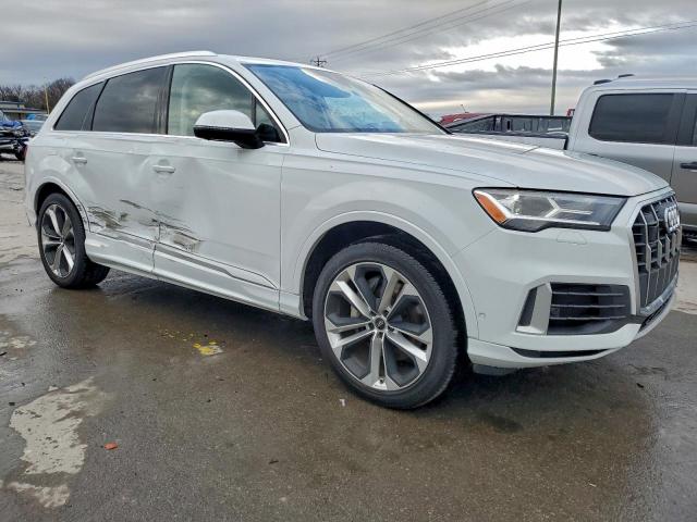 Audi Q7 Premium Plus Image 2