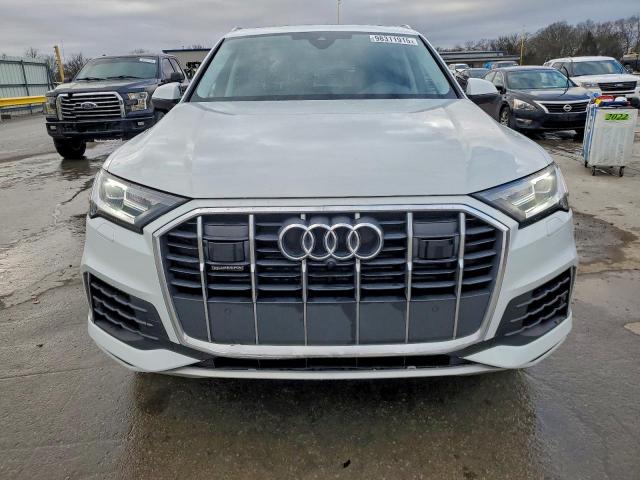 Audi Q7 Premium Plus Image 10