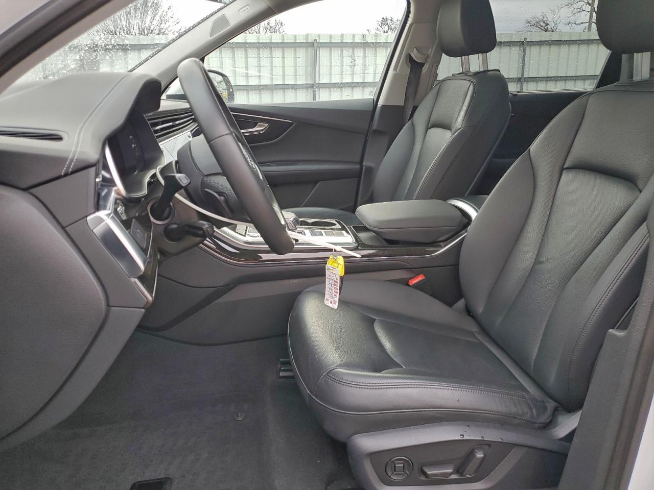 Audi Q7 Premium Plus Image 12