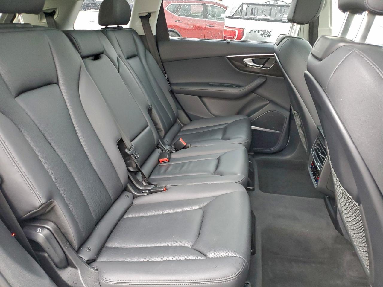 Audi Q7 Premium Plus Image 6