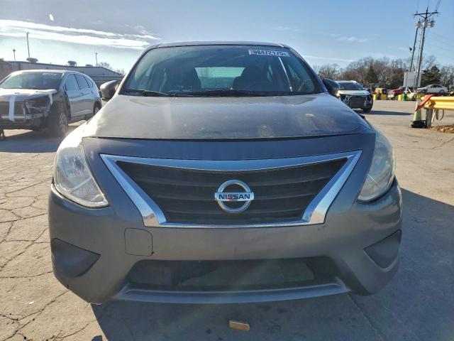 Nissan Versa S Image 11