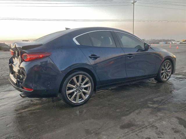 Mazda 3 Premium Image 9