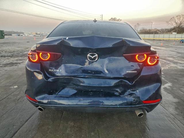 Mazda 3 Premium Image 10