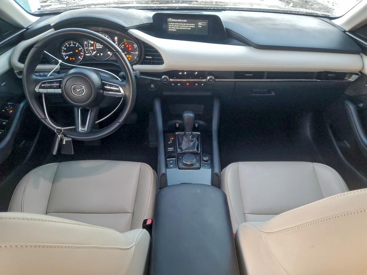 Mazda 3 Premium Image 4