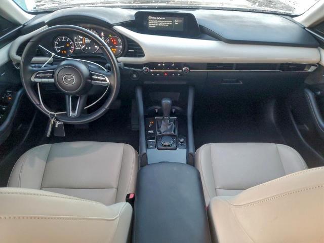 Mazda 3 Premium Image 4