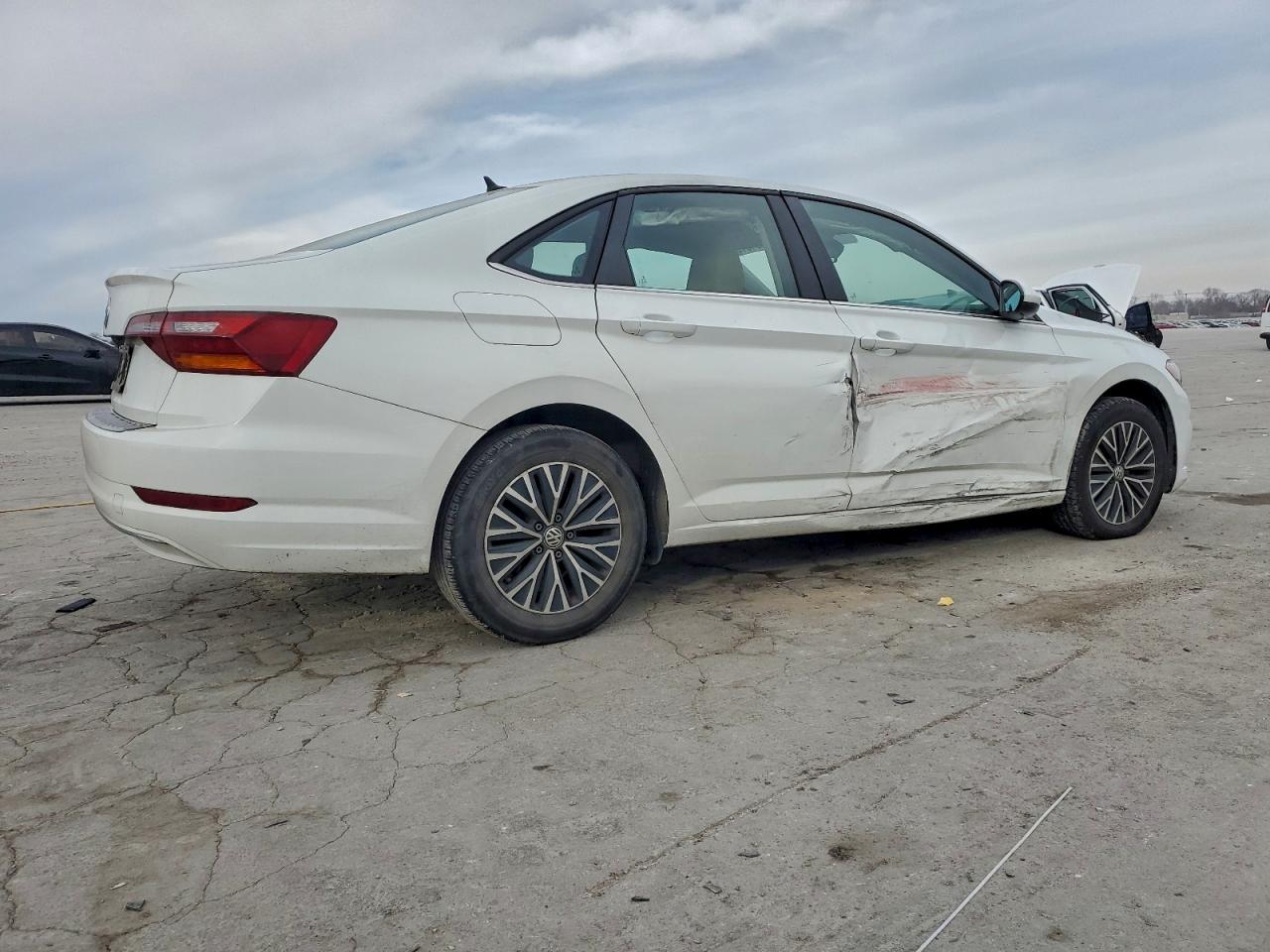 Volkswagen Jetta S Image 4