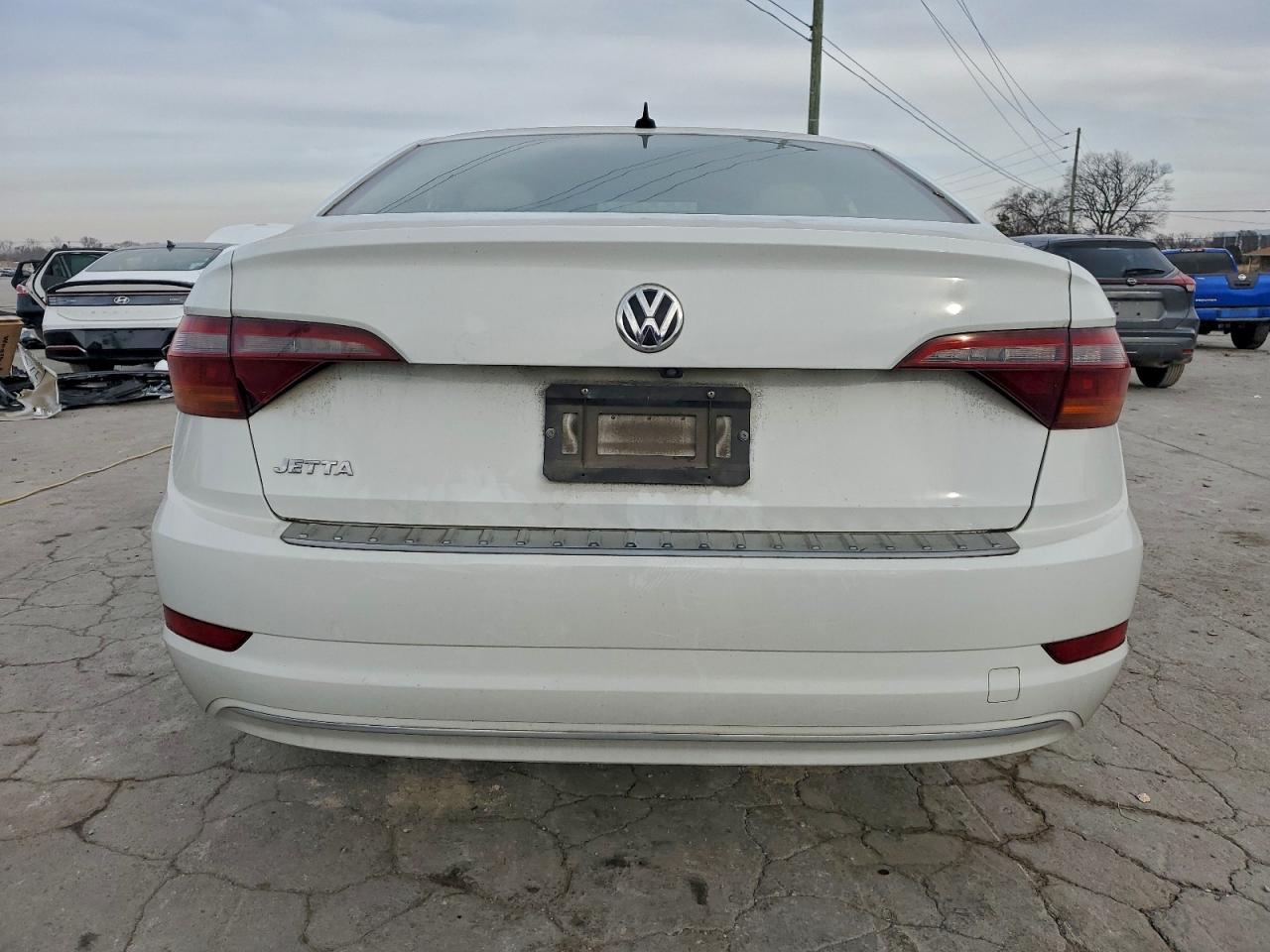 Volkswagen Jetta S Image 12