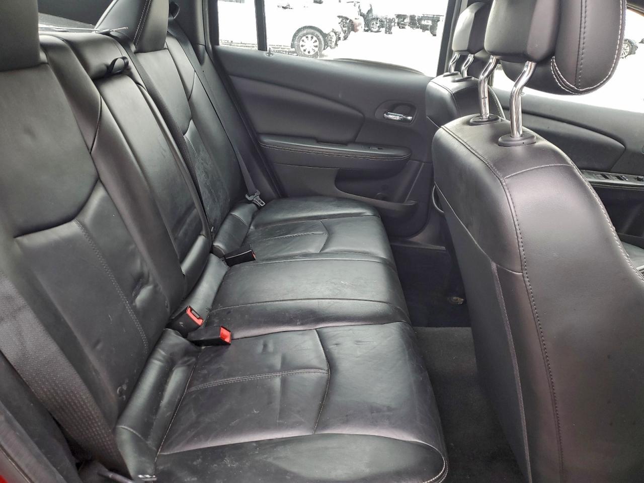 Chrysler 200 Limited Image 10