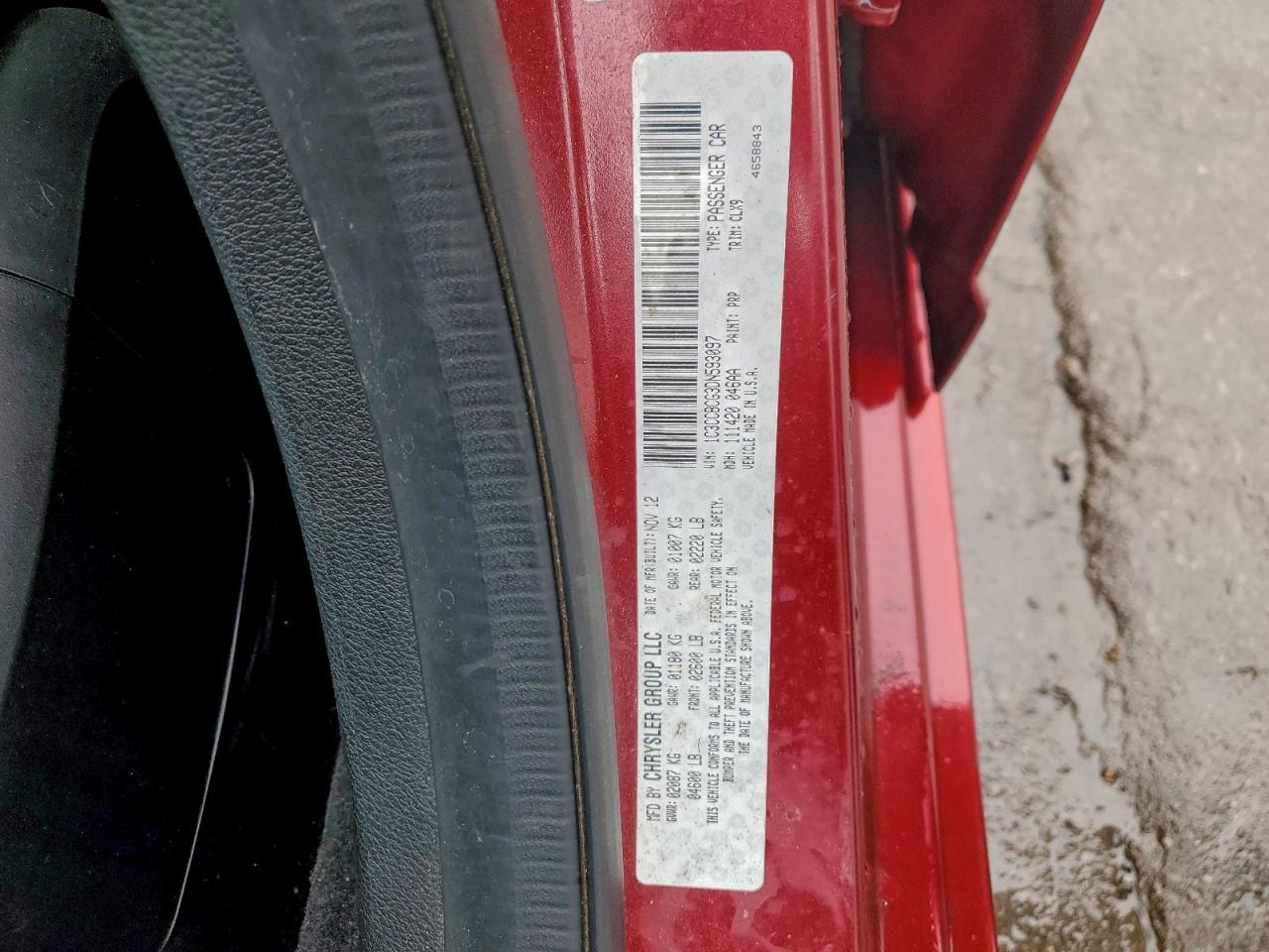 Chrysler 200 Limited Image 2