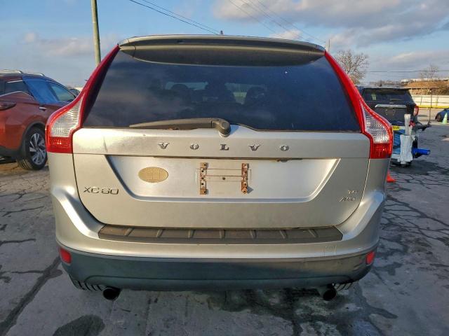 Volvo XC60 T6 Image 10