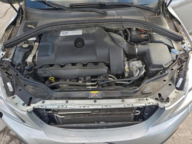 Volvo XC60 T6 Image 12