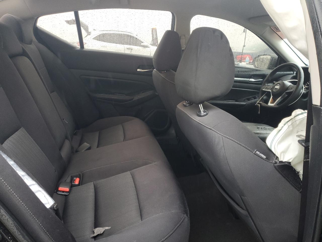 Nissan Altima Sv Image 8