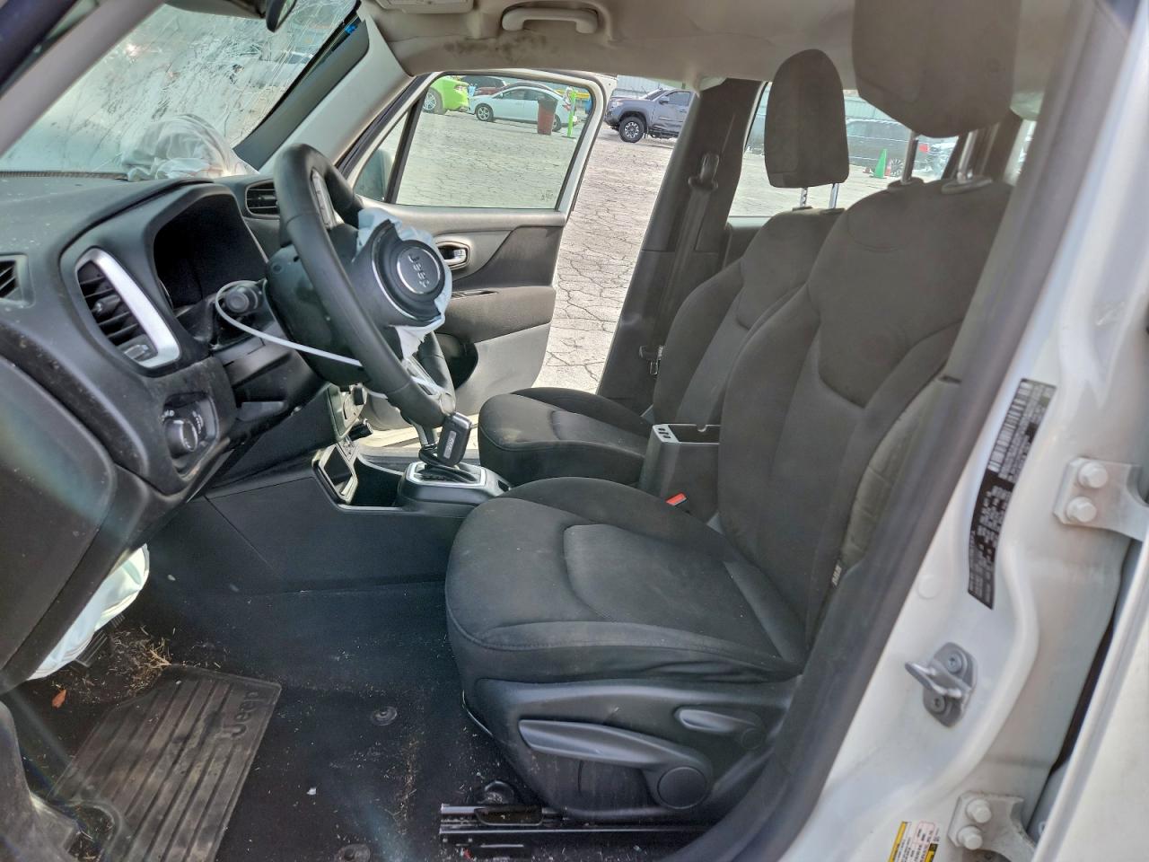 Jeep Renegade Sport Image 4