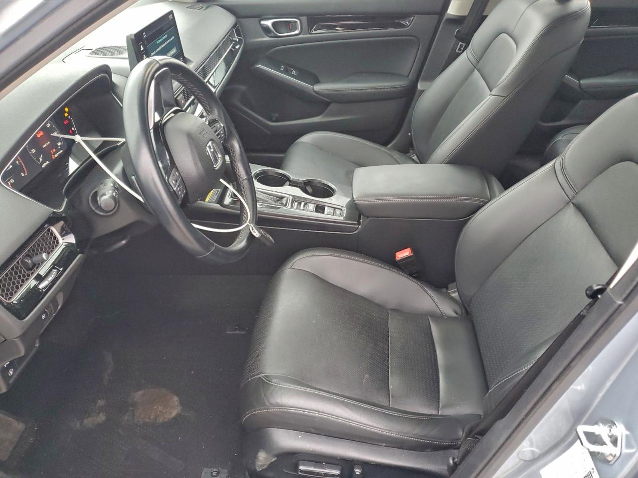 Honda Civic Touring Image 5