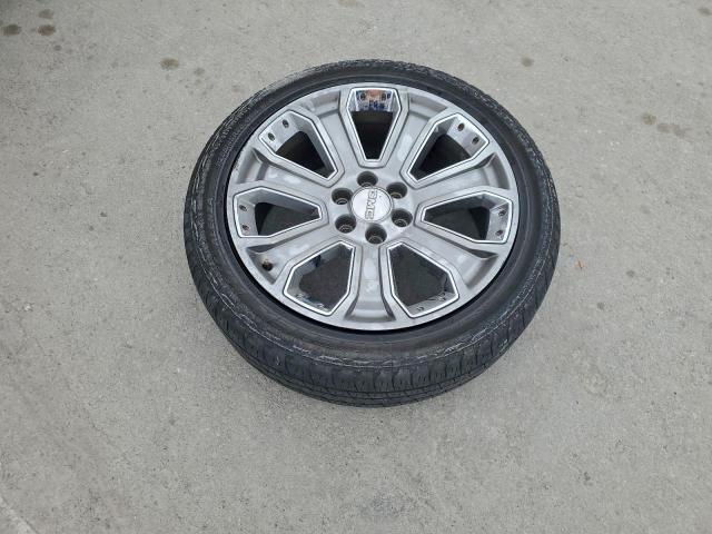 GMC Sierra K1500 Denali Image 8