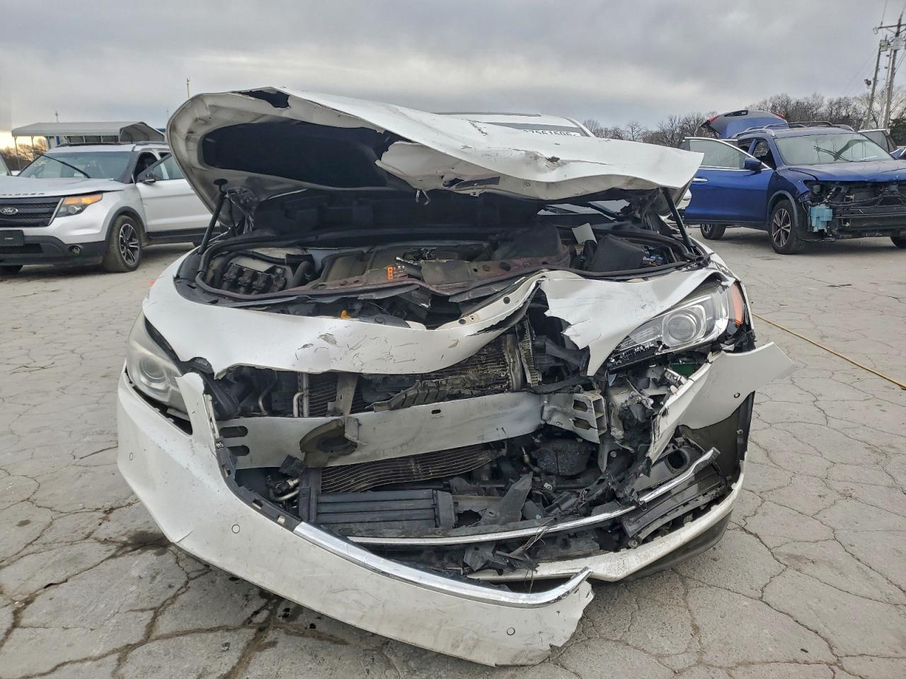 Buick LaCrosse Premium Image 7