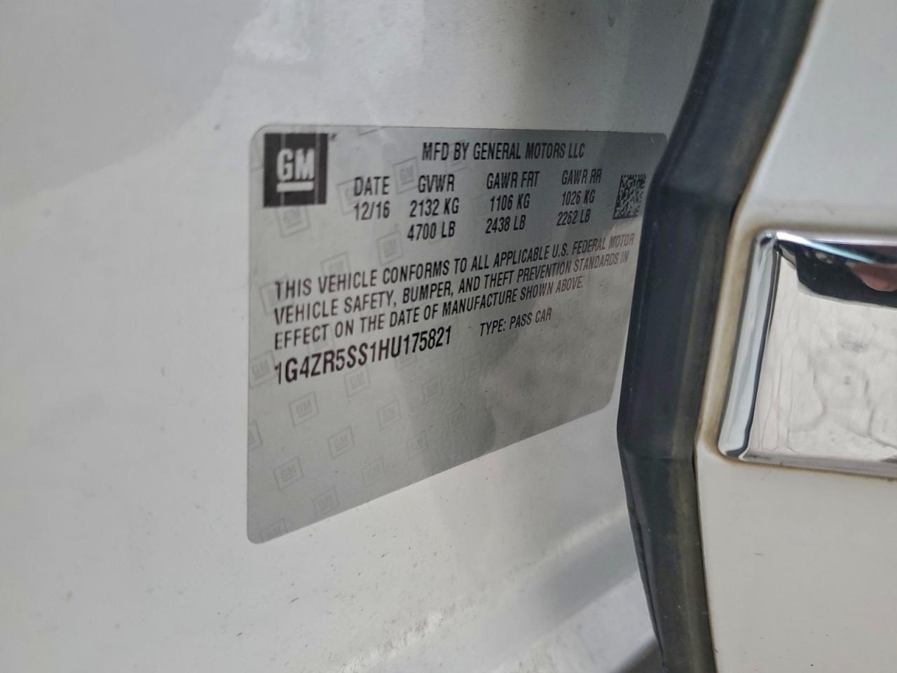 Buick LaCrosse Premium Image 10