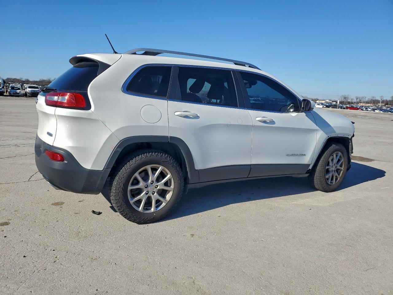 Jeep Grand Cherokee Latitude Image 2