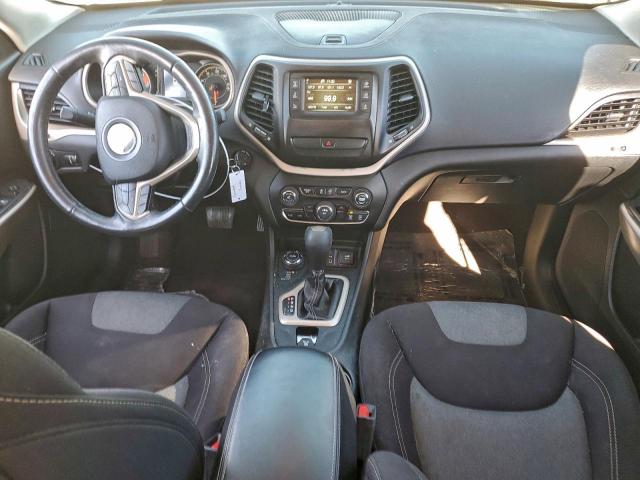 Jeep Grand Cherokee Latitude Image 8