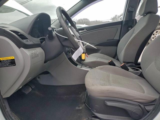 Hyundai ACCENT Gls Image 6