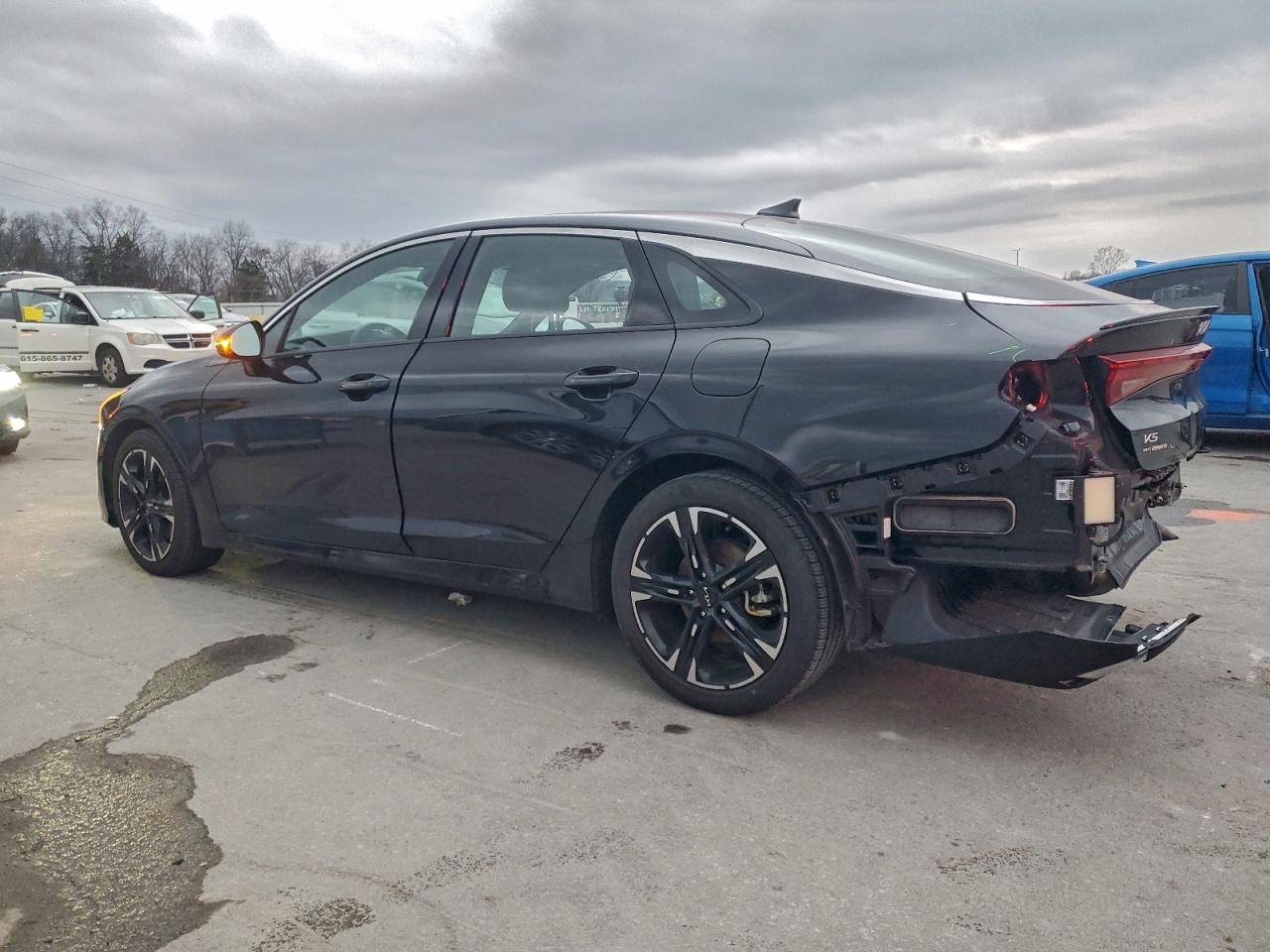 Kia K5 Gt Line Image 2