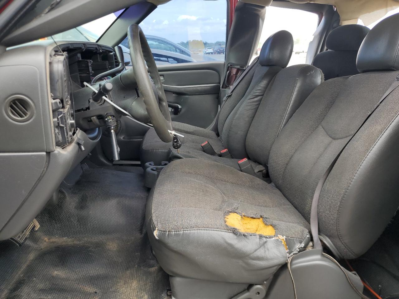 Chevrolet Silverado C1500 Image 12