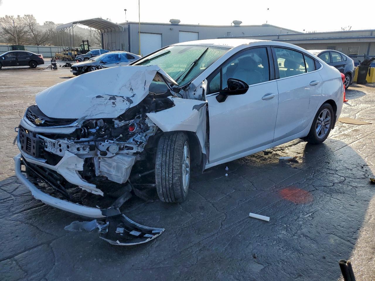 Chevrolet Cruze Lt Image 1