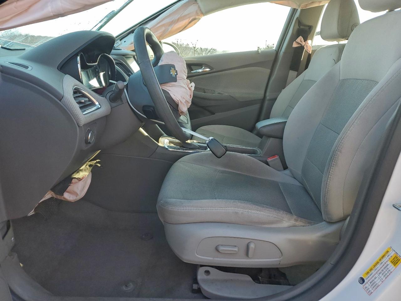 Chevrolet Cruze Lt Image 2