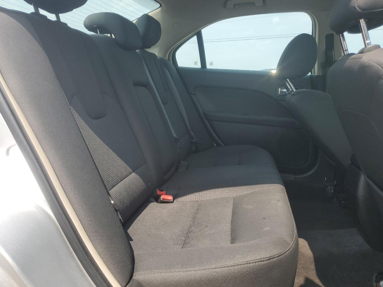 Ford Fusion Se Image 9