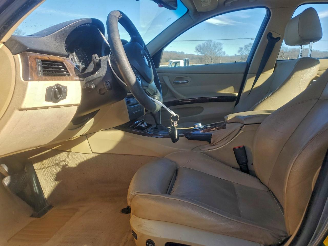 BMW 3 Series I Image 6