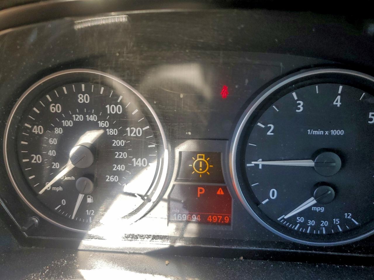 BMW 3 Series I Image 9