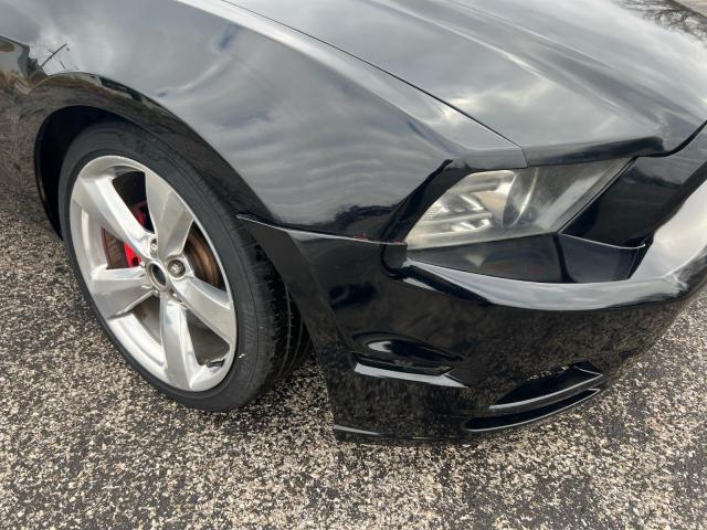 Ford Mustang Image 12