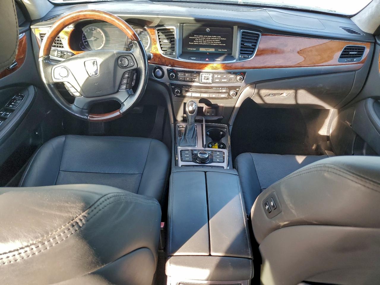 Hyundai Equus Signature Image 7