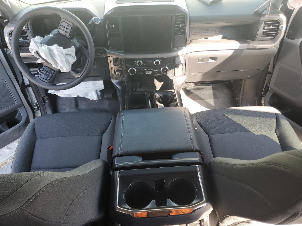 Ford F-150 Xl Image 2