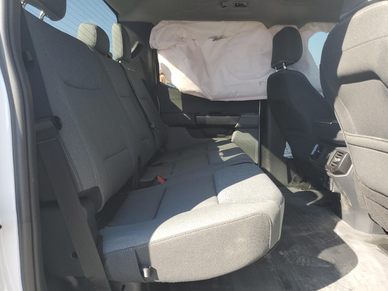 Ford F-150 Xl Image 11