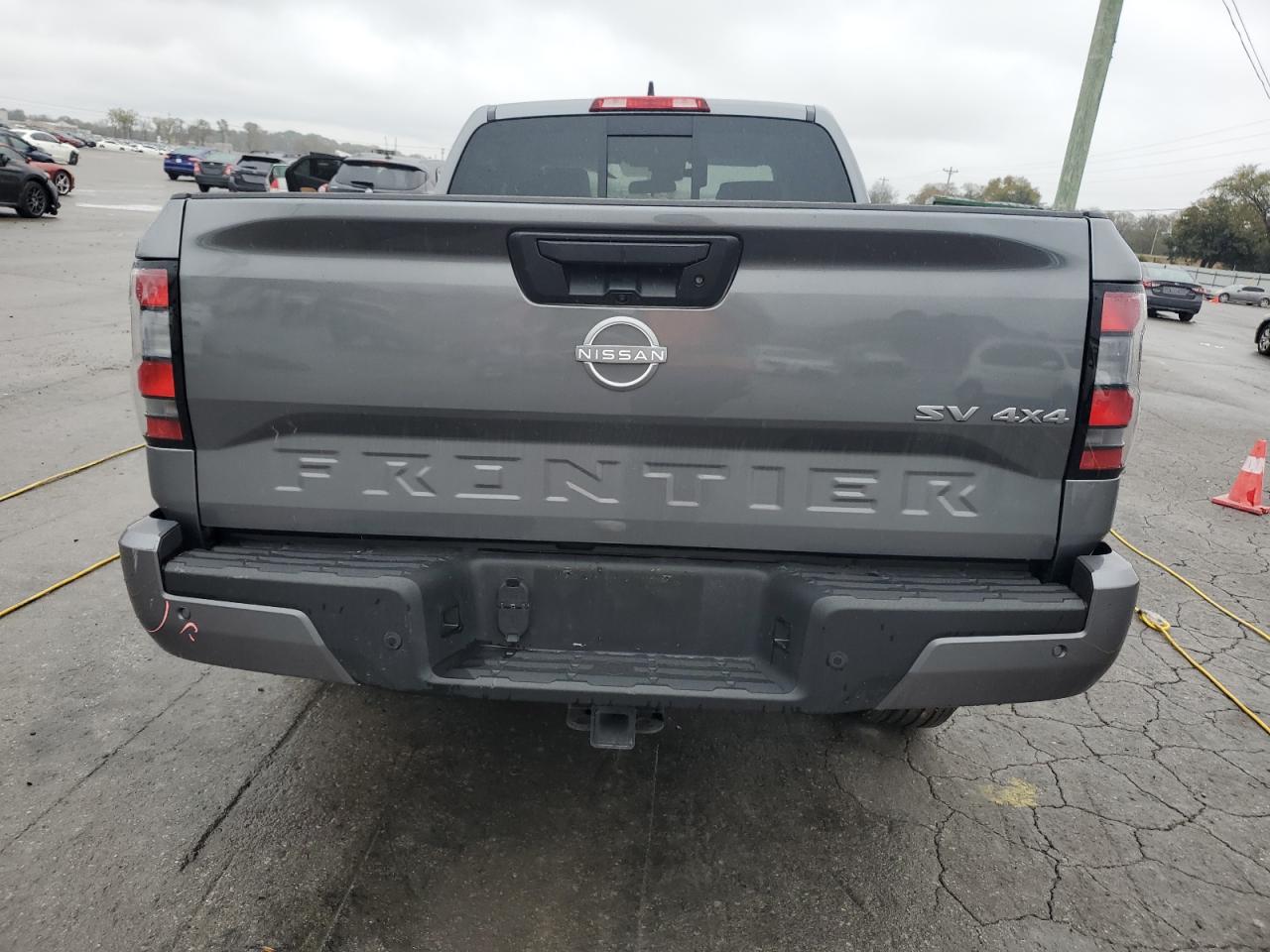 Nissan Frontier S Image 11