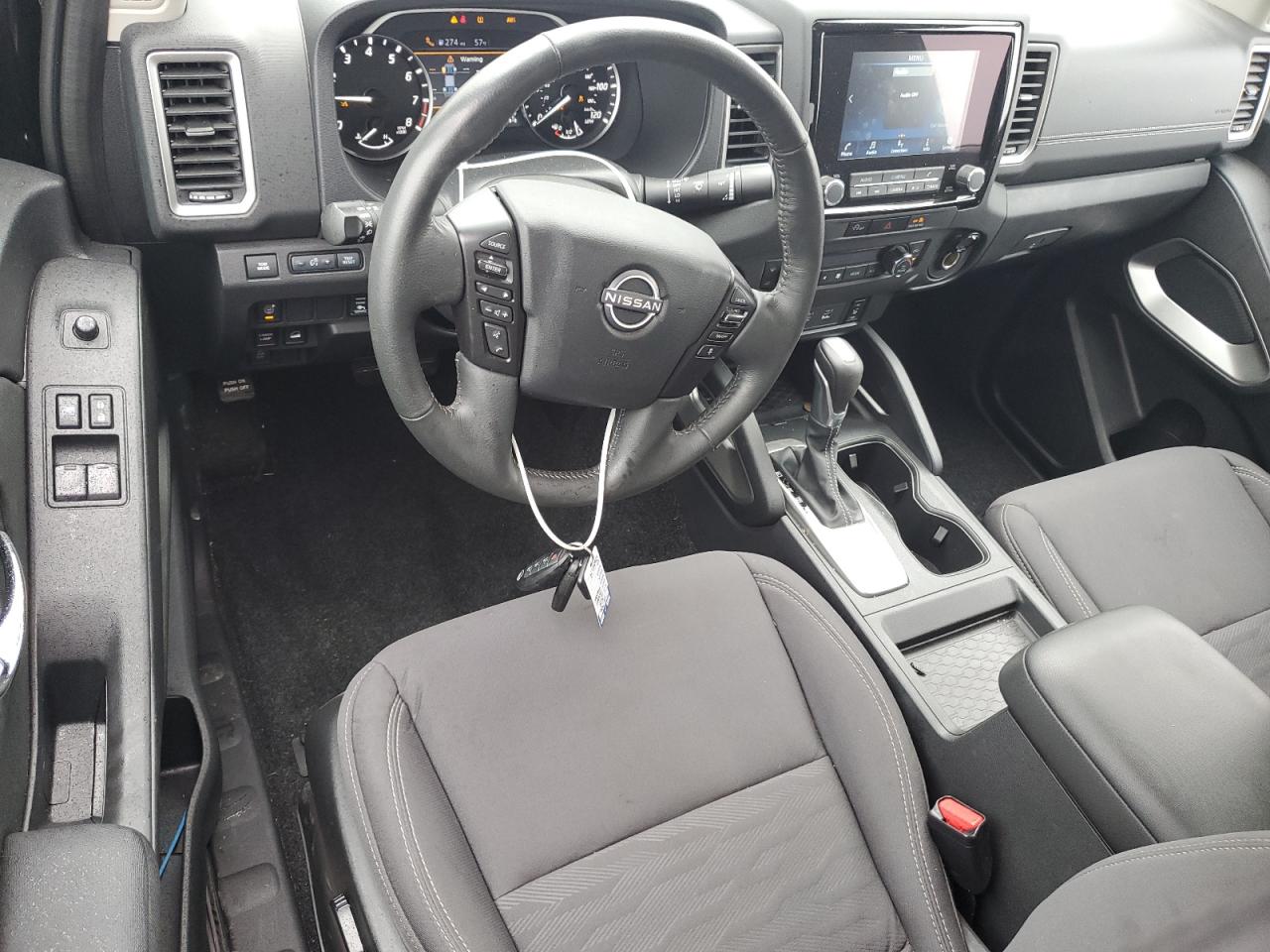 Nissan Frontier S Image 9