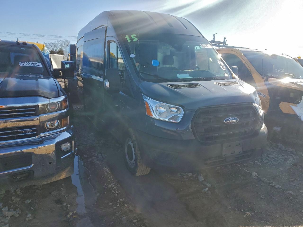 Ford Transit T-250 Image 13
