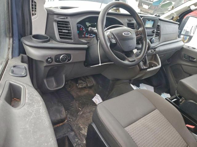 Ford Transit T-250 Image 8