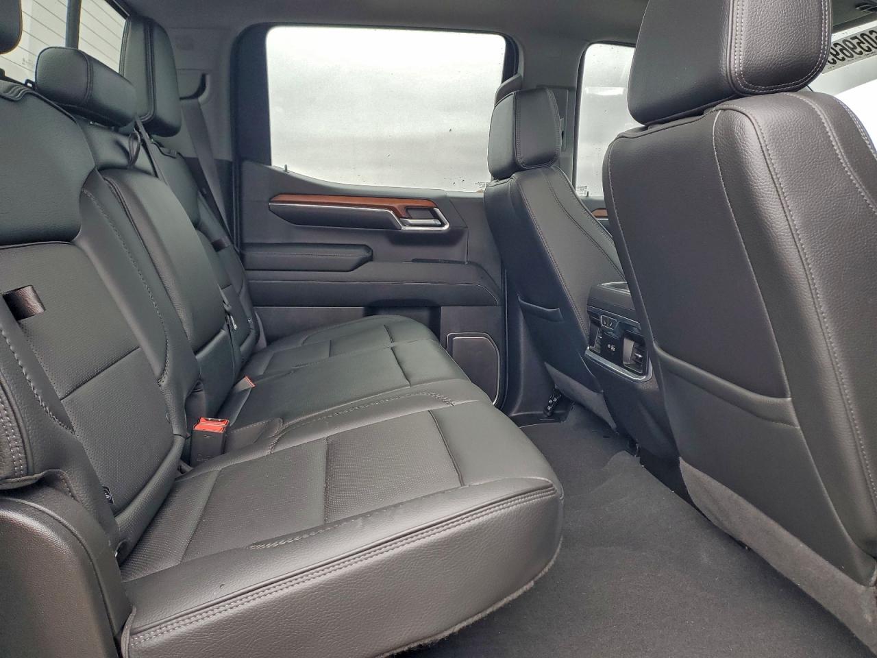 GMC Sierra K1500 Denali Image 9