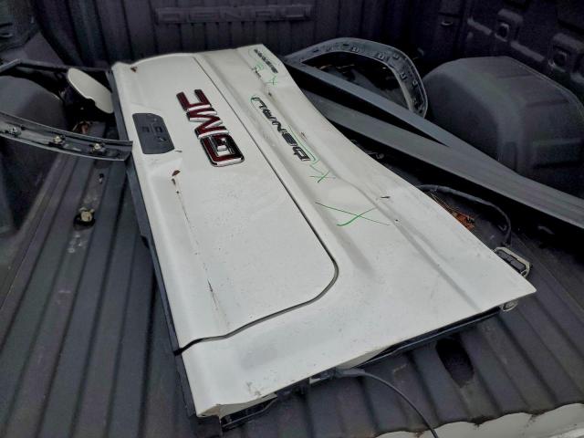 GMC Sierra K1500 Denali Image 4