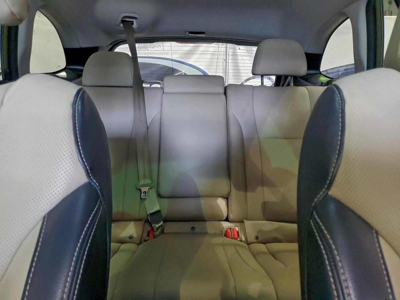 Subaru Outback Limited Image 6