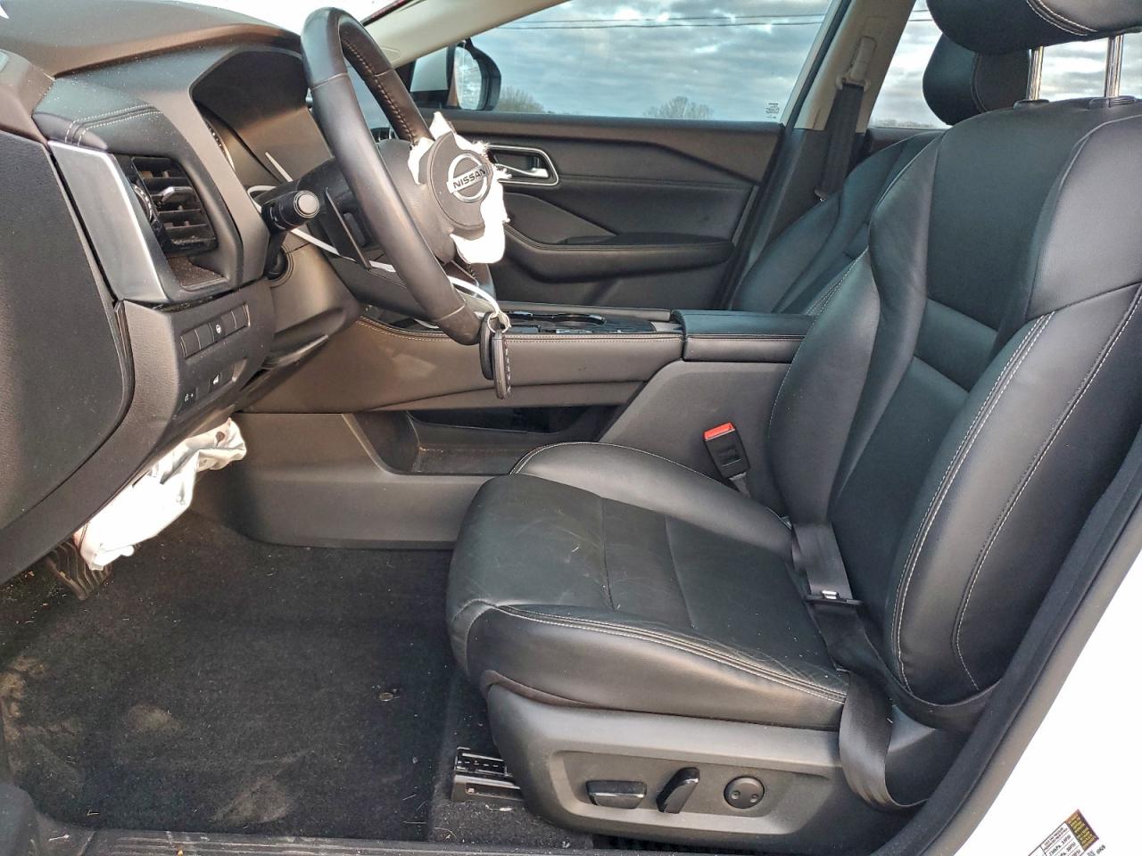 Nissan Rogue Sl Image 2