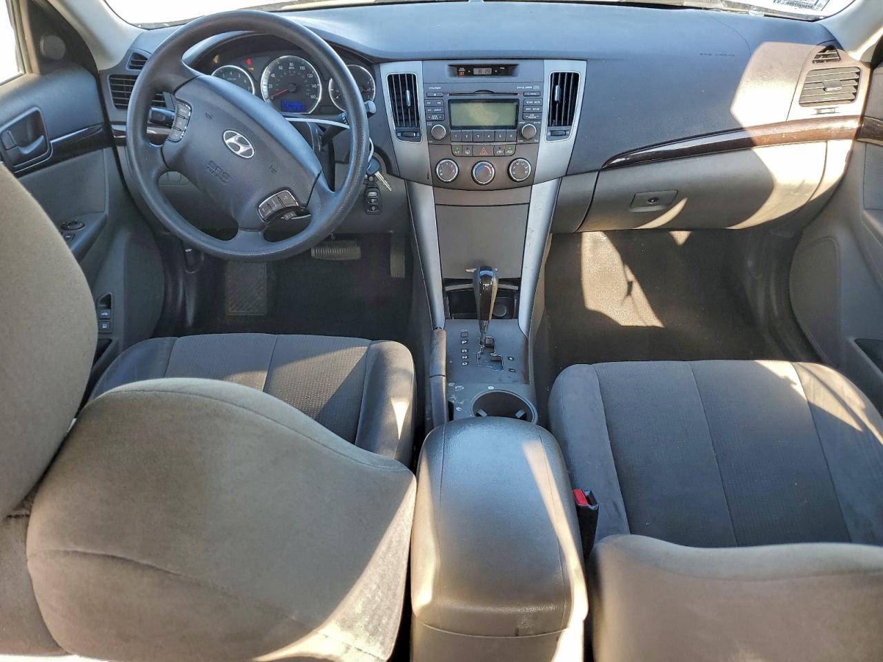 Hyundai SONATA Gls Image 7